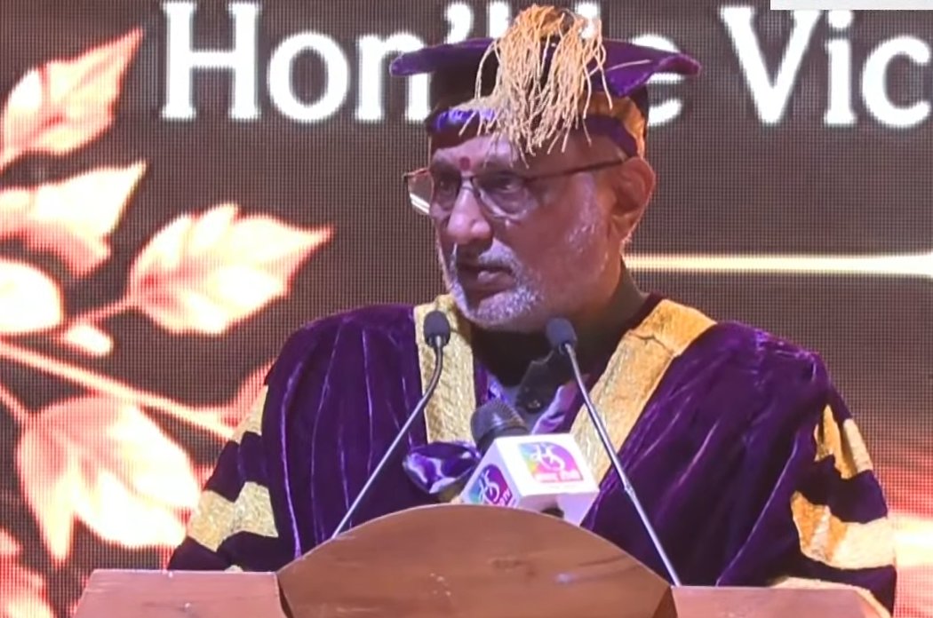 PIBTvpm's tweet photo. @VPIndia @SUTAMS_TP @CPR_VP Hon'ble Vice President Shri C. P. Radhakrishnan said that 12 new AIIMS institutions are proposed across the country and expressed confidence that Kerala too would receive an AIIMS in the future.
#Convocation2026 #SUTAMS
@VPIndia @CPR_VP @SUTAMS_TP https://t.co/TWryXbibeI