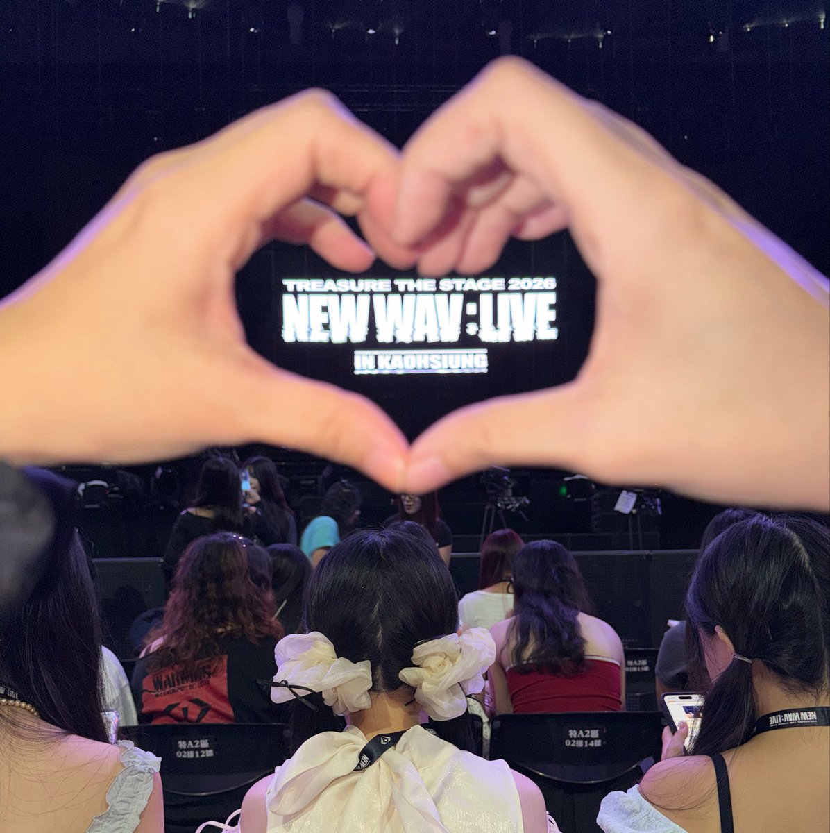 cherryosahi's tweet photo. 뉴웨이브 찐찐찐 막…
Thank you Kaohsiung ♥︎♥︎ https://t.co/JOapssgTci