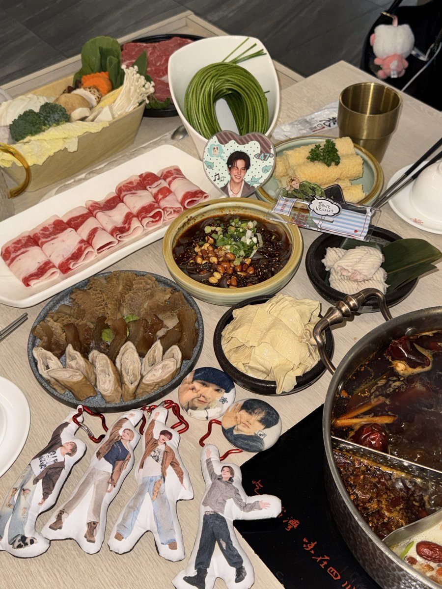 cherryosahi's tweet photo. 뉴웨이브 찐찐찐 막…
Thank you Kaohsiung ♥︎♥︎ https://t.co/JOapssgTci