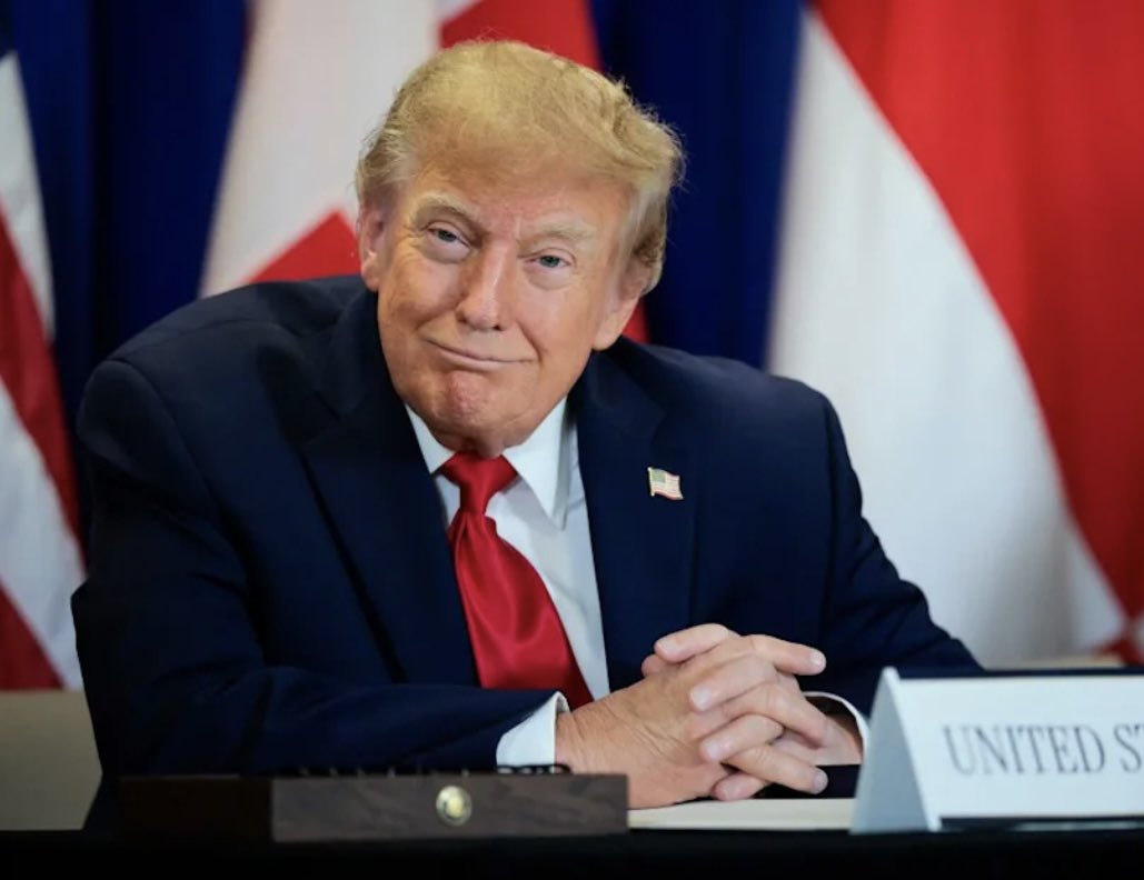 JerseyKidPicks's tweet photo. #VoteRedDownTheBallot 

He will go down as the greatest president in history !

#UFCVegas121 #Trump https://t.co/7nCXZdFmAF
