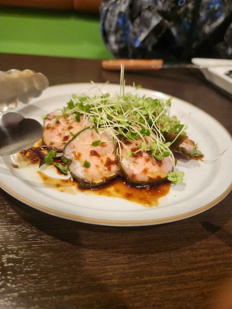 Montaro888's tweet photo. #nelgiro  本日は目白にありますイタリアンレストラン　「nel giro」でお食事。鹿肉が全く臭みが無くフレッシュで柔らかい～ん。仙禽と伯楽星であわせました。仙禽の軽快な酸がよく合いました。 https://t.co/bdz4khVJbV