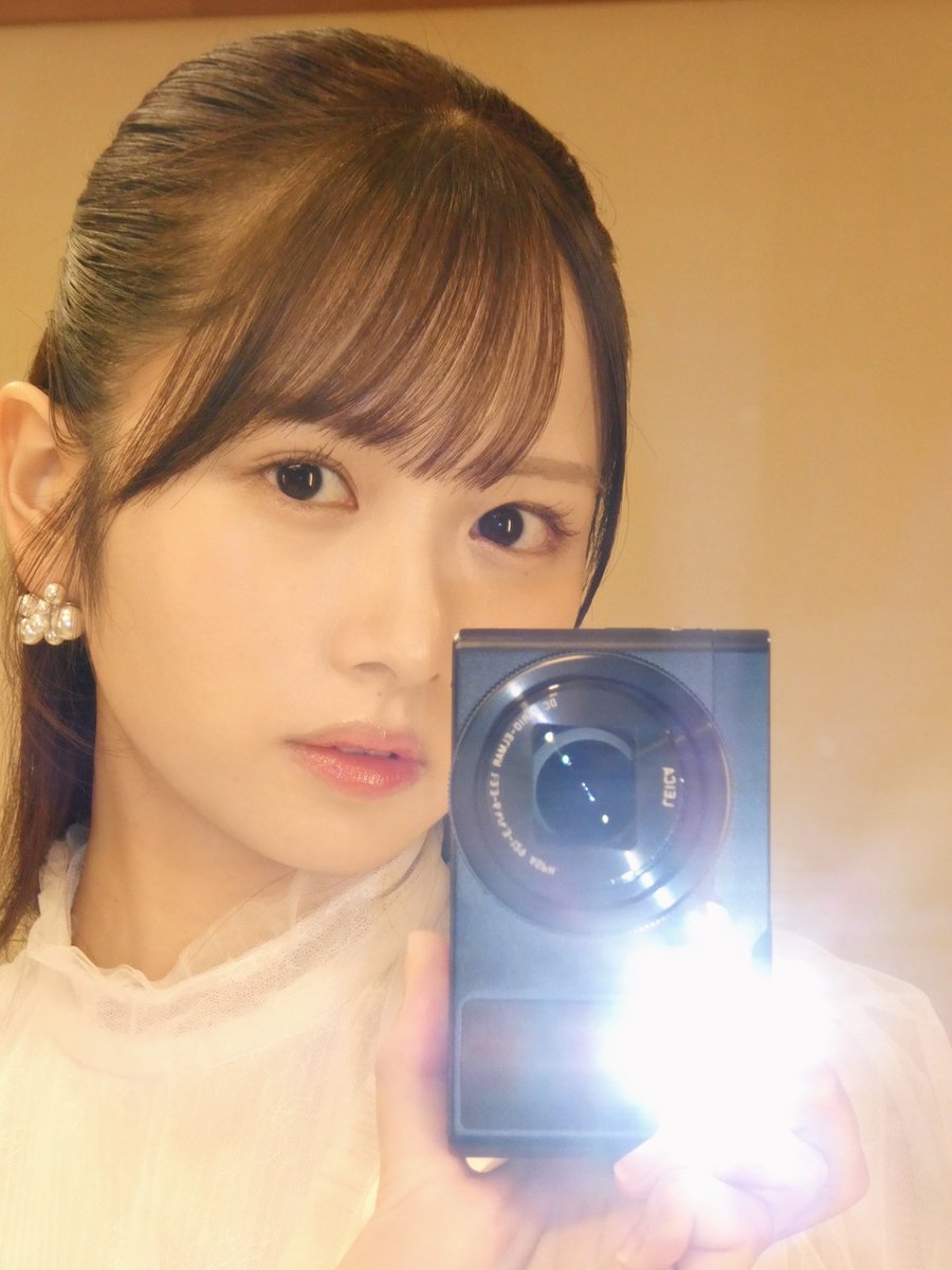 hinatazaka46's tweet photo. 【ブログ更新☀️ 上村ひなの】 Come fine me! https://t.co/iXpej30sjp #日向坂46 #上村ひなの https://t.co/OvuCLsL4S9