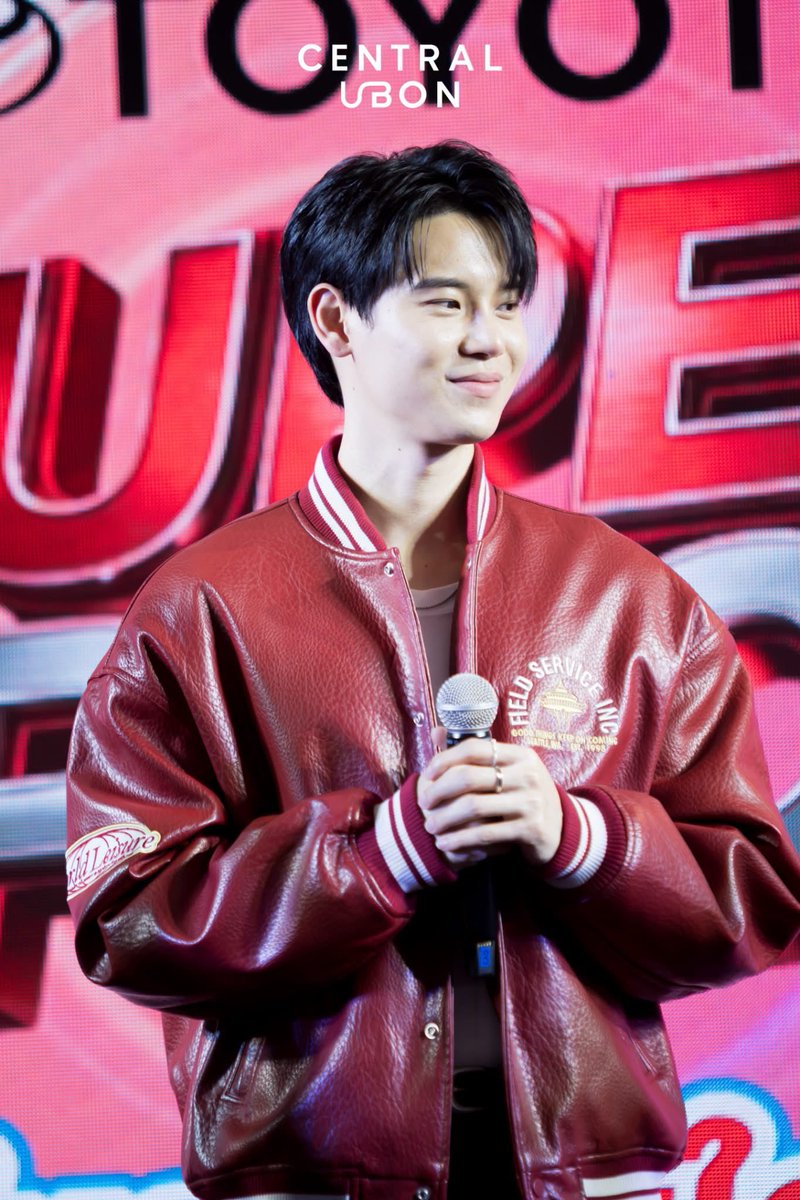 central_ubon's tweet photo. 🚗💨งุ้ยยย น่ารักไม่ไหว #หยิ่นอานันท์ เสิร์ฟความสนุกสุดฟินแบบจัดเต็ม 🩷
.
TOYOTA X ANAN WONG
.
#ToyotaSuperProXYin 
#CentralUbon #เซ็นทรัลอุบล https://t.co/WOSIZQ2SPl