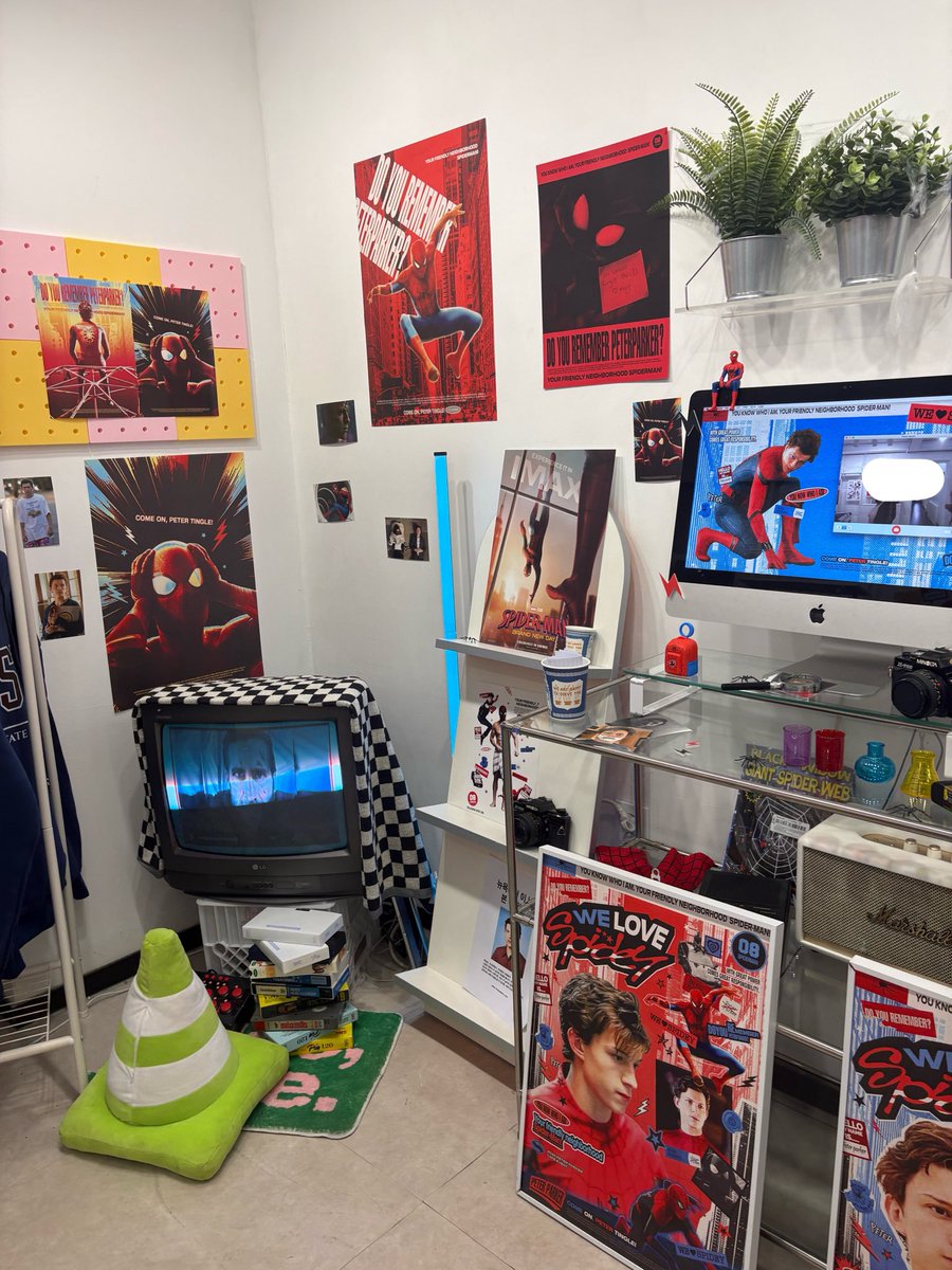 spmjsss's tweet photo. #WES2SPIDEY #스파이더맨 
오늘 다녀왔는데 너무 이뻣슨니다💗💗
체력 이슈로 먼저 집에가서 럭드를 더 못한건 아쉬웠지만 좋은 경험이었던 것 같아요
스파이더맨 사랑해🫰🫶🫶 https://t.co/NWOekyuffc
