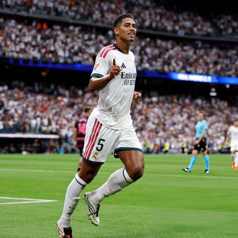 calilio_'s tweet photo. “Build the team around Vini” 
“Build the team around Mbappe” 

Brother we have to build it around Jude Bellingham and Arda Guler https://t.co/fO9VGz26ZQ