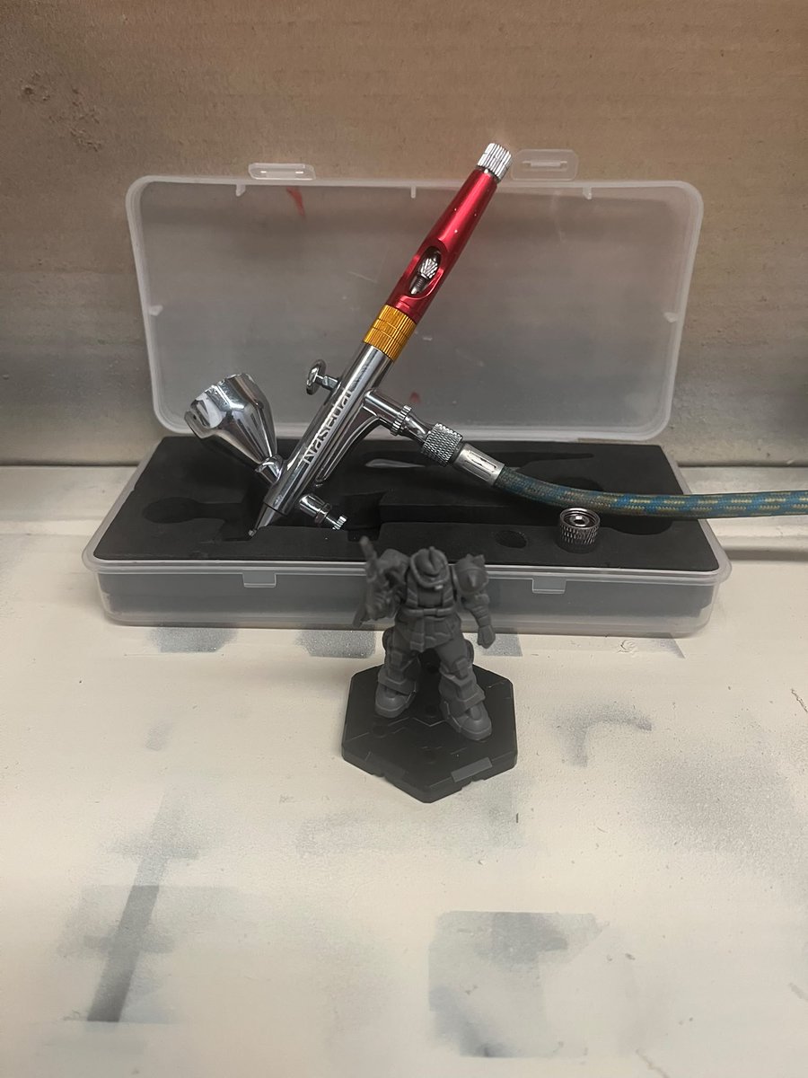 Edd_hollow's tweet photo. Gundam Assemble-Online Zaku Painting Showcase, Part 2
Just finished priming, first a black primer followed by a zenithal white primer.
Now to ponder the mix of colours for this Zaku Commander.
#GundamAssemble #GundamAssembleShowcase #GundamAssemblePainting #GundamAssembleHobby https://t.co/3jskZOEtYs