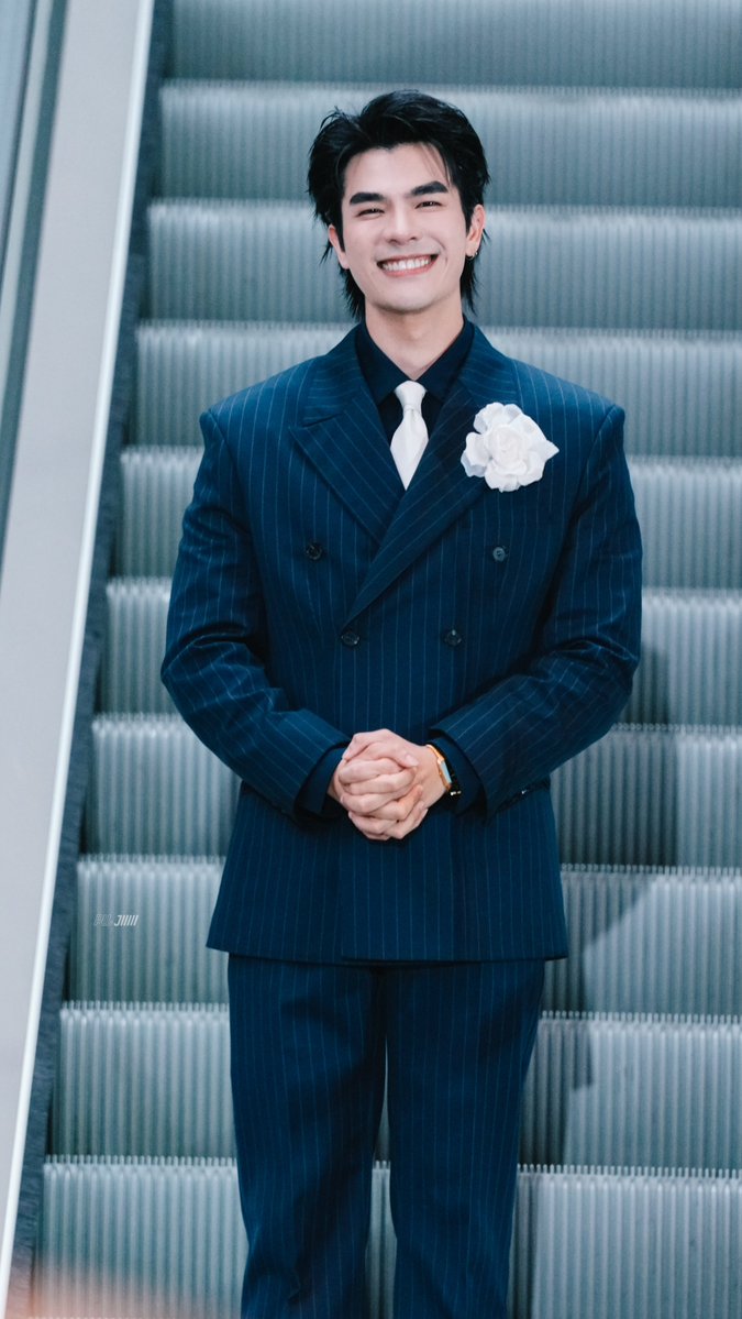 PUJIIIII_'s tweet photo. ☺️☺️

#FeedxKhaosodAwardsxShine
@milephakphum 
#MilePhakphum https://t.co/L0XfvLEpyn