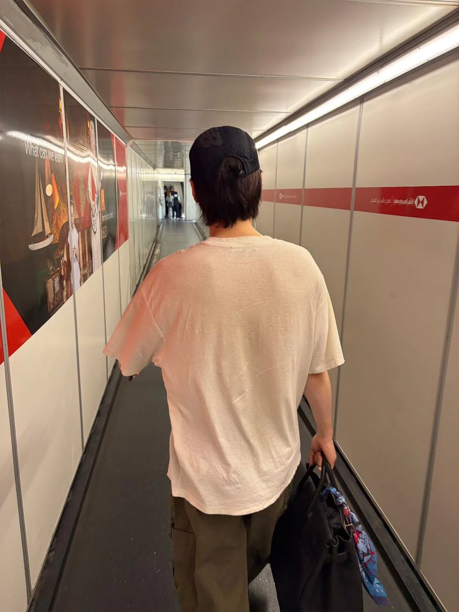 blackcatmintang's tweet photo. 등!!!!!! https://t.co/vkFmPTytFj