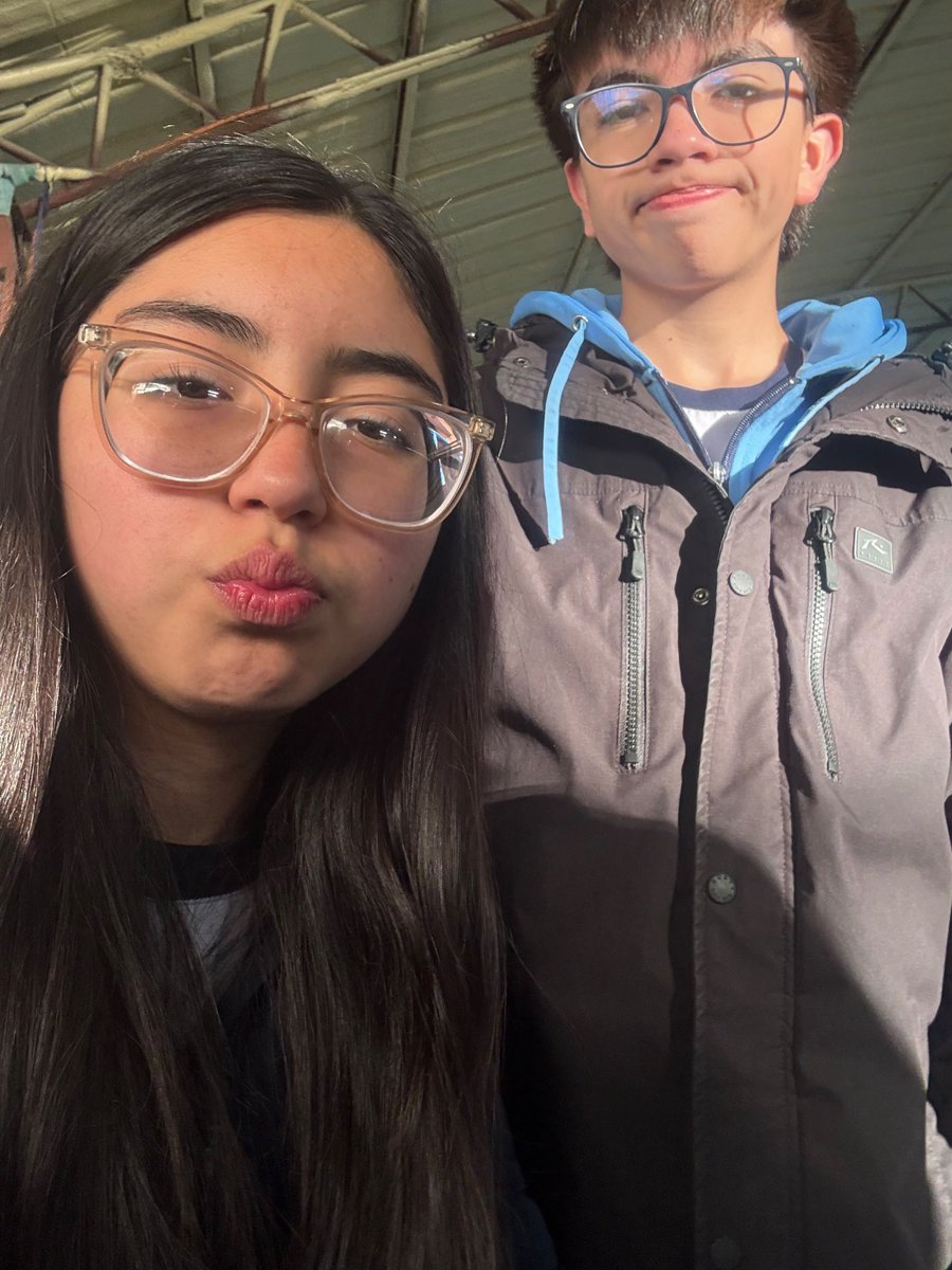 wishukie's tweet photo. kiero tener tiempo libre heowdljwkwjdkwkwje ziempre hago esa cara dbestupida https://t.co/dNXMbg8Llu