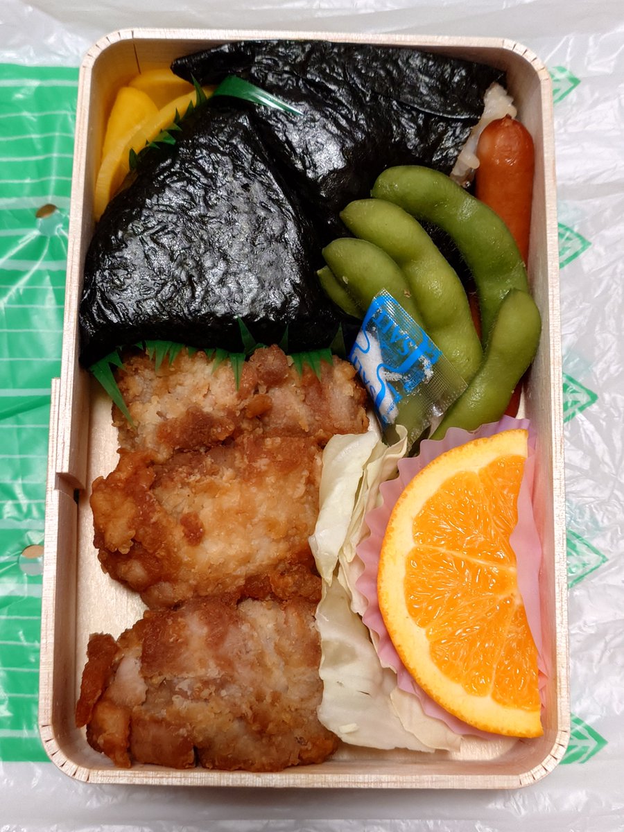 kaitecrazy's tweet photo. むさし 若鶏むすび
冷めても美味しく食べれます🍙
#竹内希来里のじもきら
#むさし_若鶏むすび https://t.co/ZvBkMa8Oa8