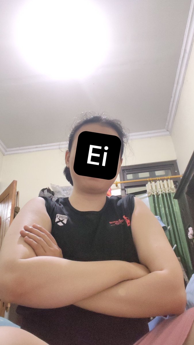 forrealmeh's tweet photo. Siap gendong kamuu https://t.co/pweEytU57n