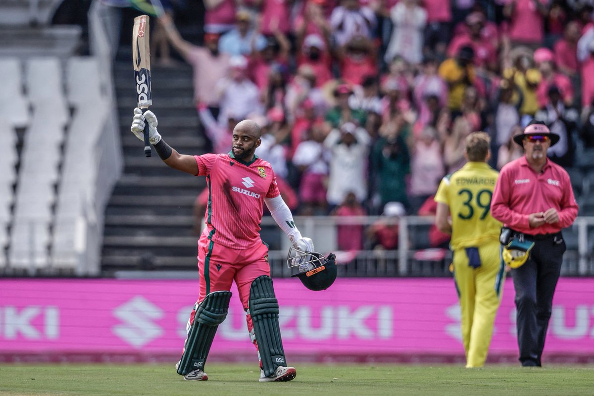 ICC's tweet photo. Johannesburg was treated to a batting masterclass 🤩

Temba Bavuma and David Miller bring up special tons on a special occasion in the Pink ODI against Australia 💯 https://t.co/peCEGfDGIS
