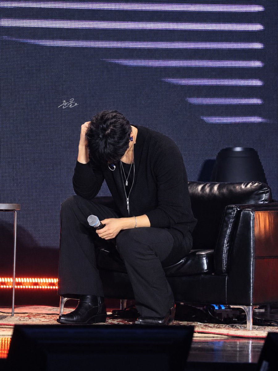 Junkong_069's tweet photo. 260822 #허남준 팬미팅 Heo's next? https://t.co/qylP2Wfx7u