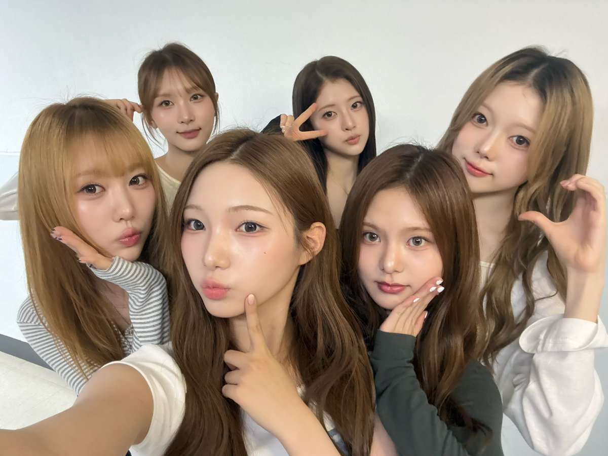 official_KIIRAS's tweet photo. [📸]

260923/260927 KIIRAS 2nd Single ‘TA TA’ 발매 기념 팬사인회 완료💘

연휴의 끝을 KIIVELY와 함께할 수 있어서 좋았어❤️
함께해줘서 고마워! 🫶🏻

#KIIRAS #키라스
#TATA #KIIRAS_TATA https://t.co/AhYwlXtpQD