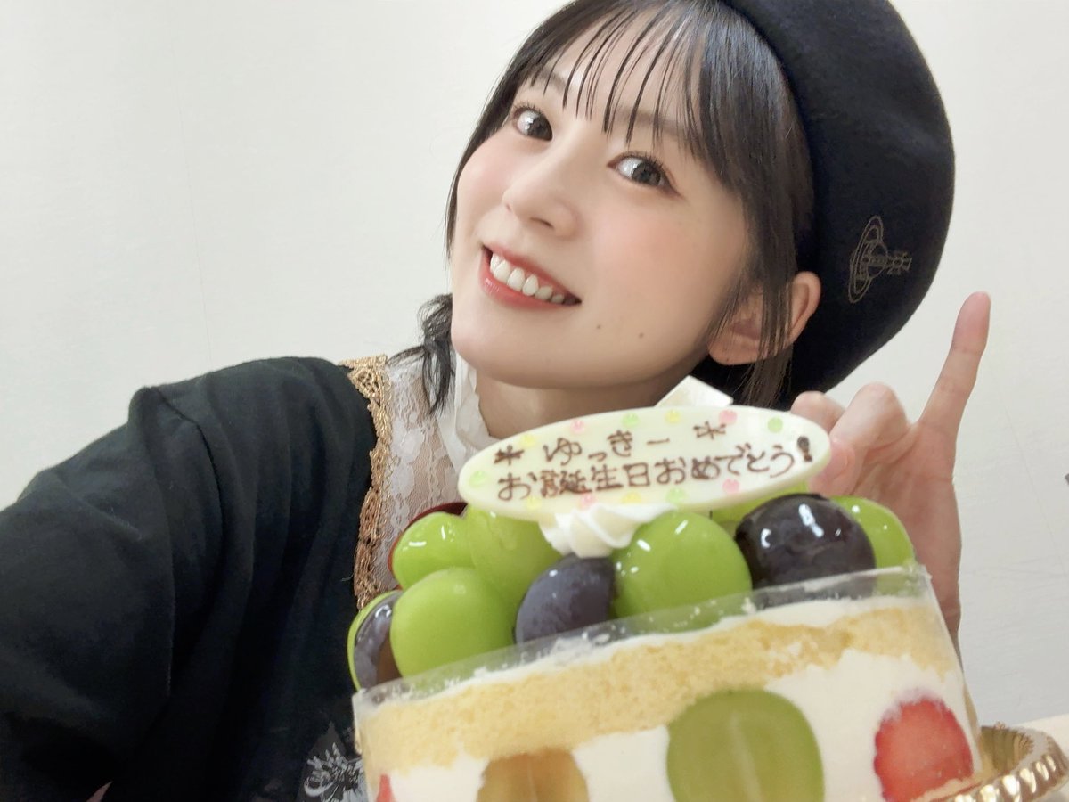 Yuki_Nakashim's tweet photo. RoseliaのRADIO SHOUT! -Prost-
ありがとうございました🌹✨

5人でのトークイベントとっても楽しかったです！
レディシャ目指せ1000回！！

お誕生日もお祝いしていただけてとっても嬉しかった🎂
ありがとうございました！！
お花もありがとうございます！！
#レディシャ_プロースト1部
#レディシャ_プロースト2部
#Roselia10th感謝