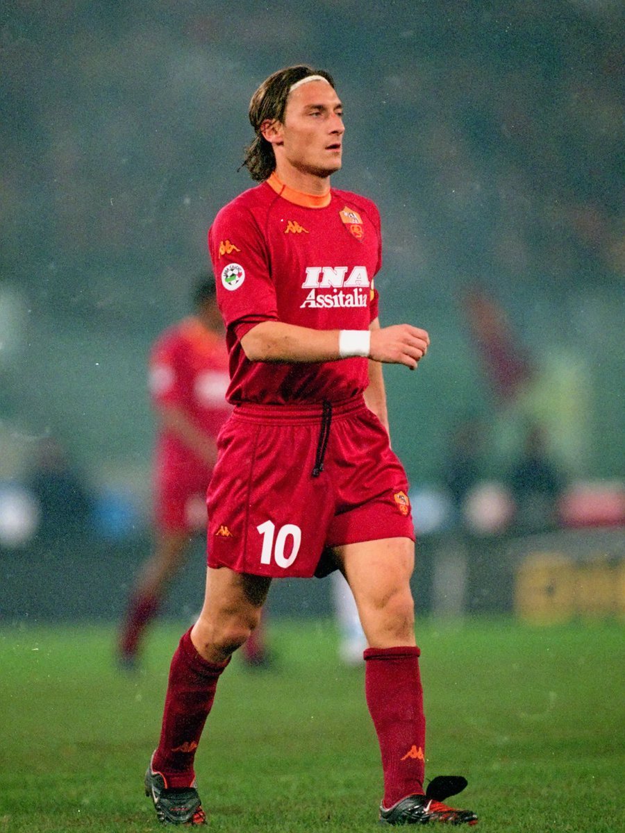 SerieA_EN's tweet photo. Tell us your favourite moment from this icon's career! 😍👇 https://t.co/anjGy9se6x