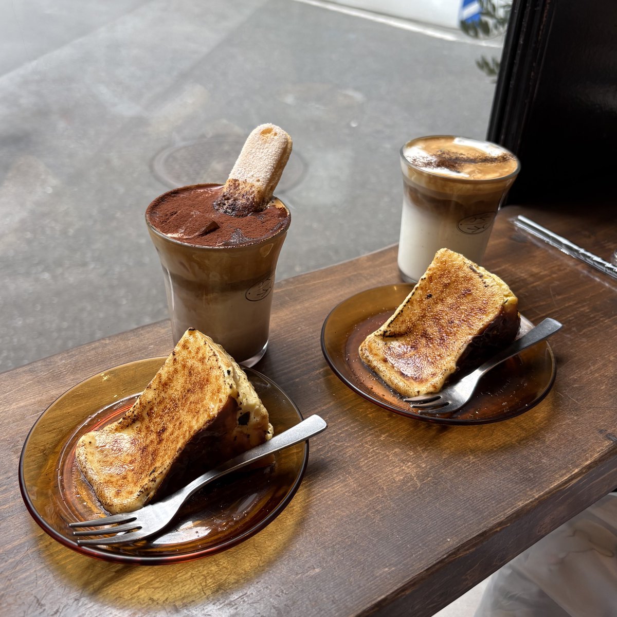 milktea_horock's tweet photo. 前から行きたかった新宿のカフェ行けて嬉しい https://t.co/SXKUIH3pQB