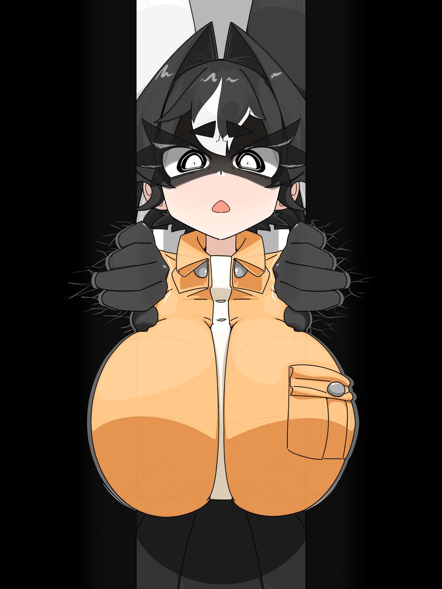 TMparask's tweet photo. 扉こじ開けるホラーって絶望感すごいよね https://t.co/wCaaijH1HU