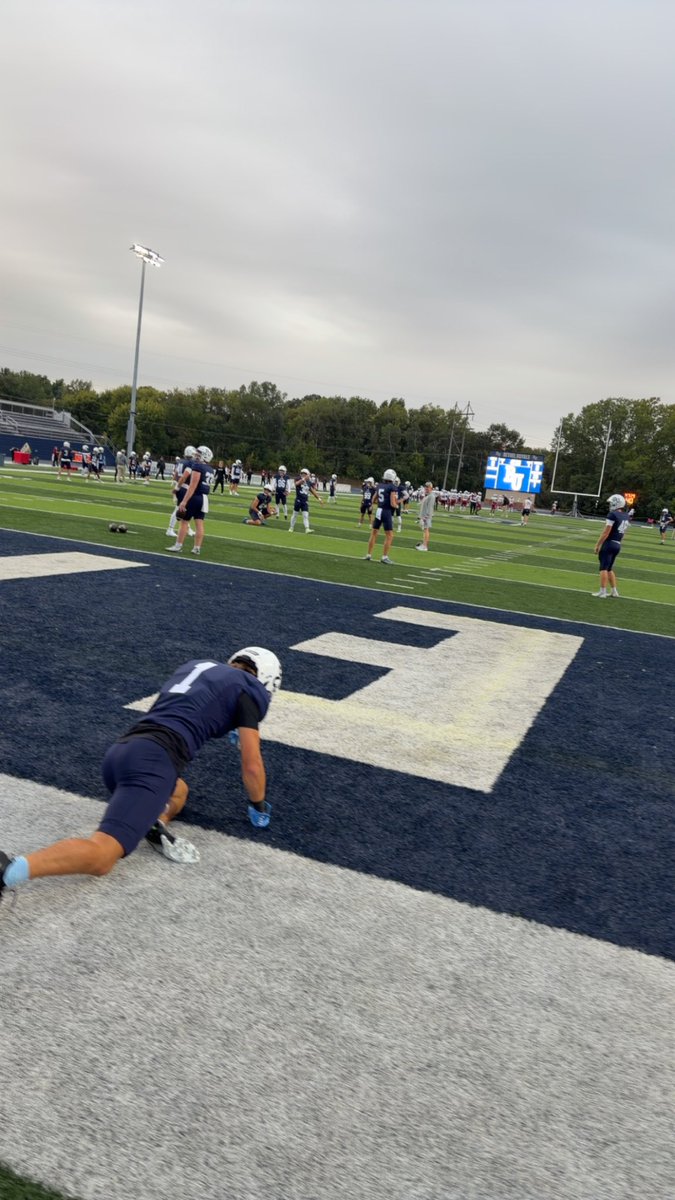 CBow2027's tweet photo. Thank you @ColinDuling and @BethelRoyalsFB for an amazing visit. It was also a pleasure to meet with Head Baseball Coach Brian Raabe.@baseball_bethel 

@Coach_Fuller @brian_g_blair @JeffSherman26 @SavageFalcon @GFCSFB @elvisgallegos31 @CoachKeith11 https://t.co/hpeVdobx79