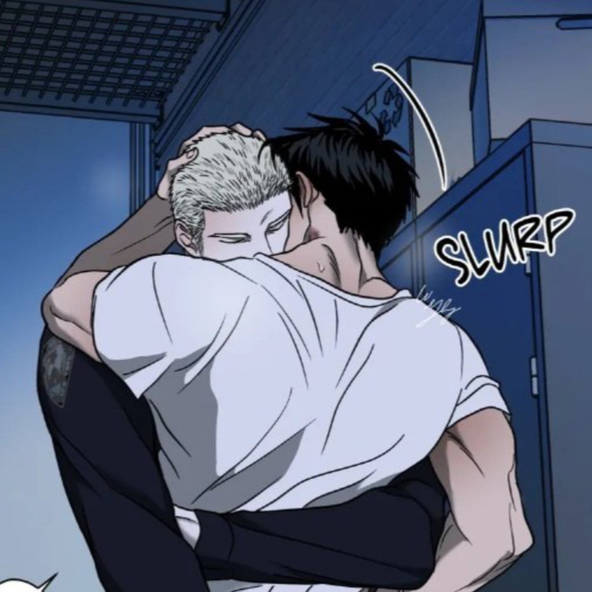 notactualyimene's tweet photo. I love when they hold eachother like this ...

#shutline #bl https://t.co/JSI0N7qC1J