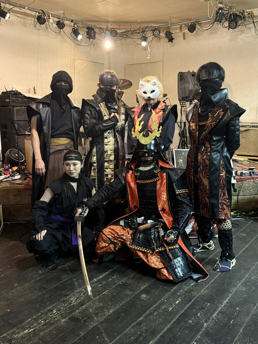 samurai_myst's tweet photo. 和装侍系音楽集団MYST.
ワンマンライブ2026秋
駿府の陣
無事終了しました。
尾張からハシゴの皆様、初めましての皆様、お久しぶりですの皆様、関係者の皆様、ありがとうございました。
次は、筑前の陣!
#和装侍系音楽集団MYST.
#freakyshow
#駿府の陣 https://t.co/TpATlbuW9W