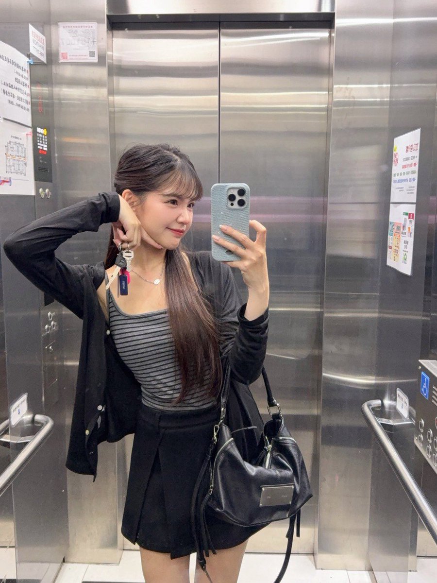ulzbg's tweet photo. ขึ้นห้องก่อนนะ #เชียงใหม่ #นิมมาน https://t.co/wfZ3G9tdSD