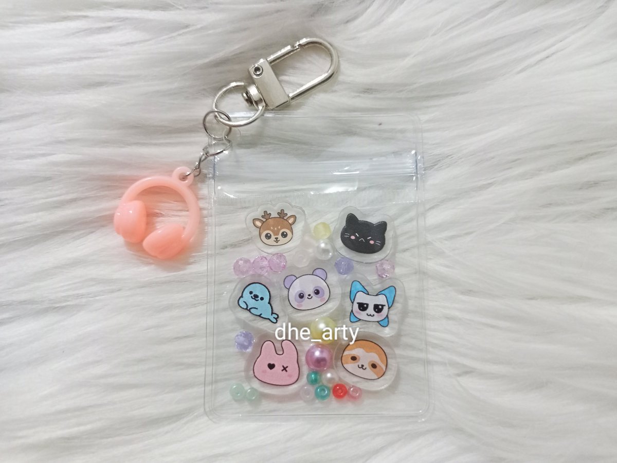 dhe_arty's tweet photo. ✯BABYMONSTER CHOOM in JAKARTA✯

-freebies by @dhe_arty

‼️ LIMITED QTY‼️
📅: 17 Oktober 2026
📍: Indonesia Arena
⏰: TBA

Fyi: Buat yang bawa perintilan Rora akan ada tambahan special freebies 🐼💜

See you monstiez and auroras 💕 https://t.co/BpSmZAcPF5