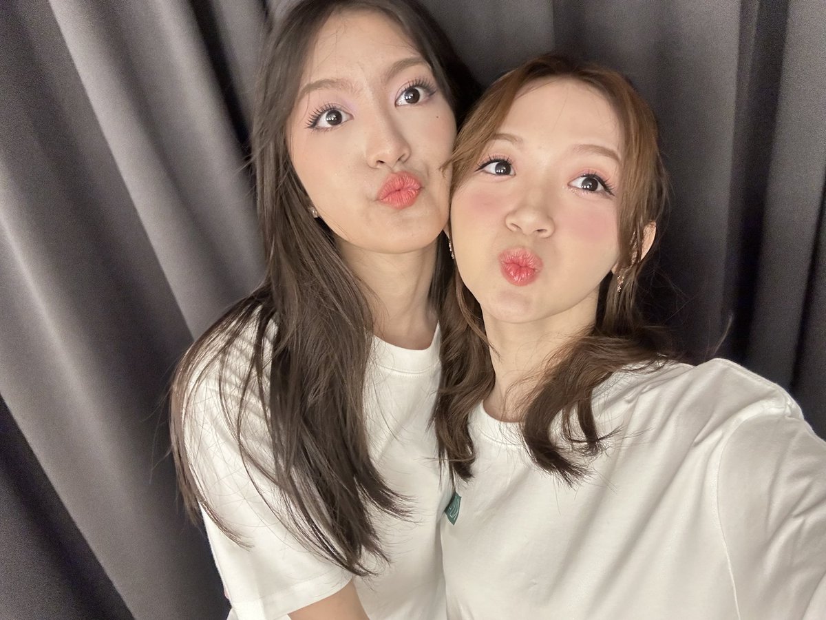greesoshi's tweet photo. suka icel mode adekkkk @Greesel_JKT48 🤏♡ https://t.co/MU6nugQGBW