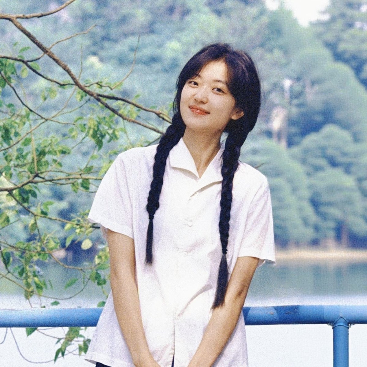 wuyhengsx's tweet photo. Tahun ini Sun Qian punya 3 drama
Semua sukses di genre masing masing
Suspense: Xia Xue [the guilty]
Period : Fei Ni [love story in the 1970s]
Romance: Shang Zhitao [the early spring]
Keliatan paling bahagia adalah karakter Fei Ni 🩵
2 drama awal tayang cuman beda 1 bulan https://t.co/w6J2j76aIA