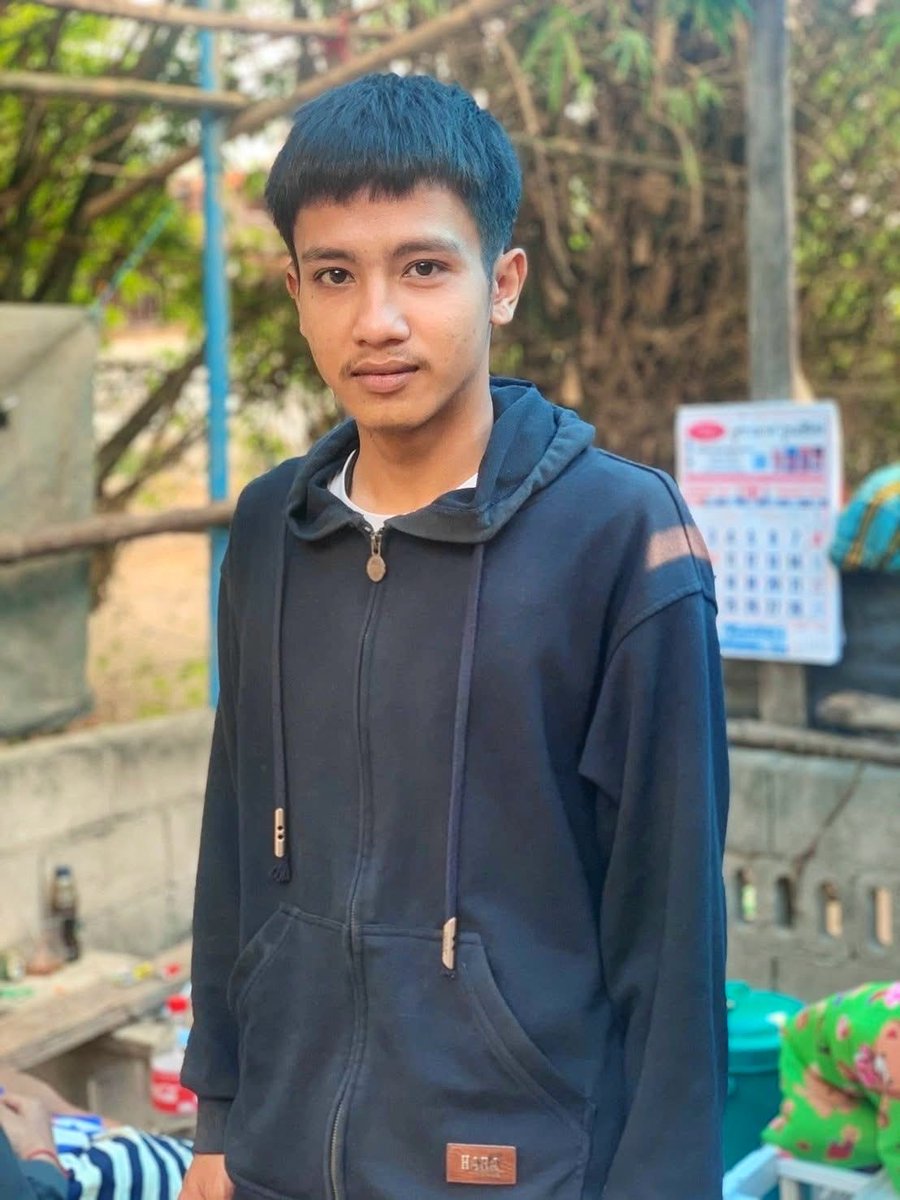 maxmumijohnz's tweet photo. น้ำท่วมแบบนี้ คนที่จมอยู่กับอดีต คงแย่แน่ๆ https://t.co/ZENTgmFiU0