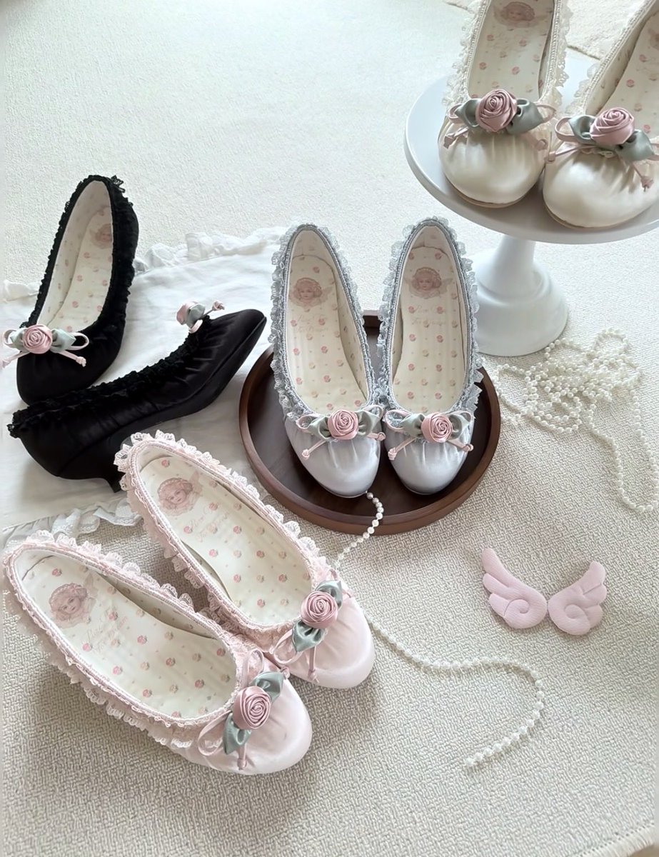 ichfuyu's tweet photo. BARBIE SHOES RENDA PITA CANTIK BANGET 😭

bagian hak nya ga tinggi🤩💖 https://t.co/B0sA2HNKKG