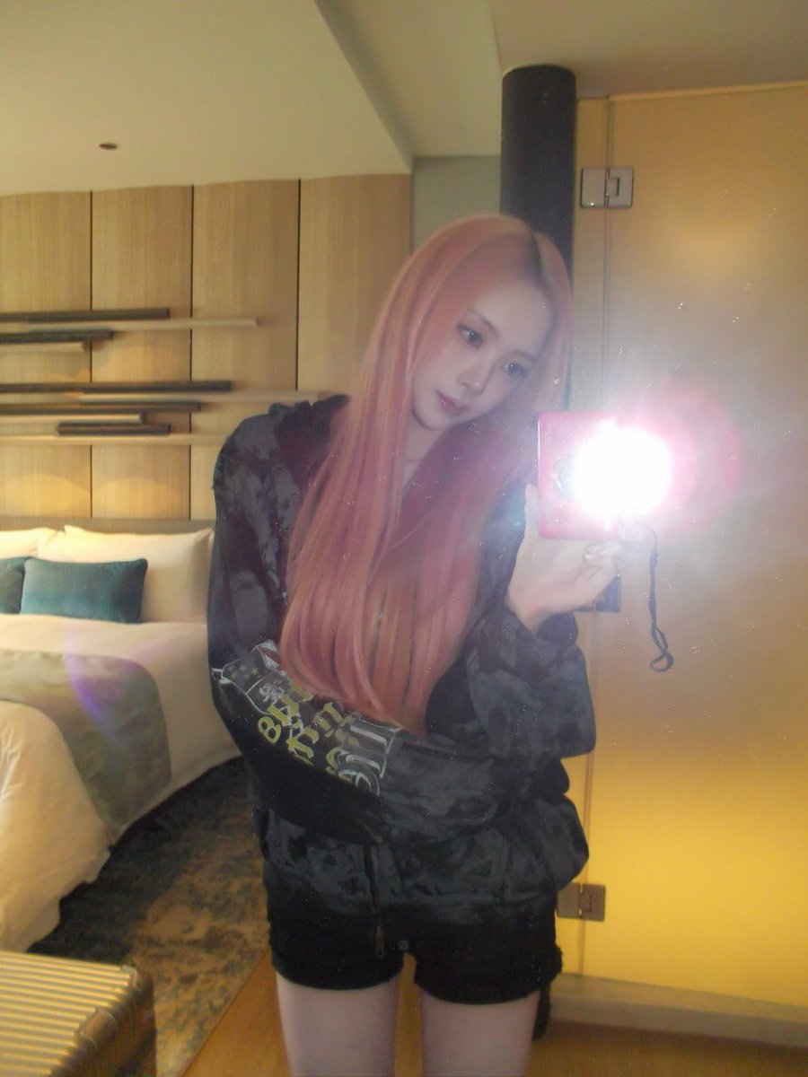 narineovv's tweet photo. Princess bubblegum's daughter, I must say? https://t.co/xJjP8eY99Q