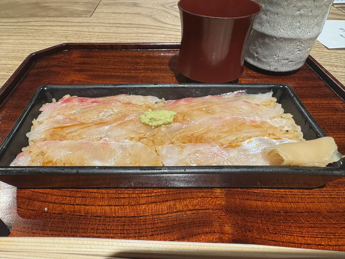 koi_nu39's tweet photo. 美味い和食屋さん
さすがにレベチのお味
鯛のお寿司美味しかったあ https://t.co/S6zsdyYTFG