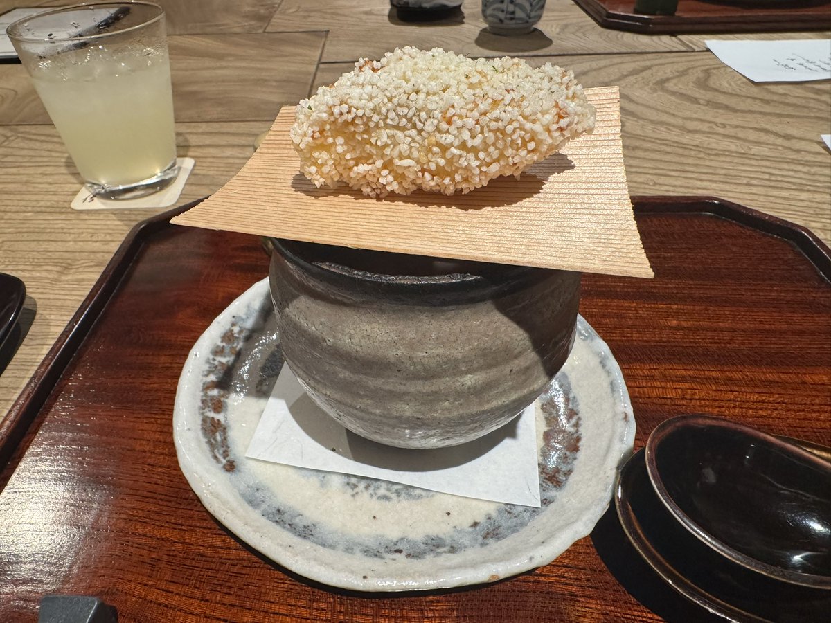 koi_nu39's tweet photo. 美味い和食屋さん
さすがにレベチのお味
鯛のお寿司美味しかったあ https://t.co/S6zsdyYTFG
