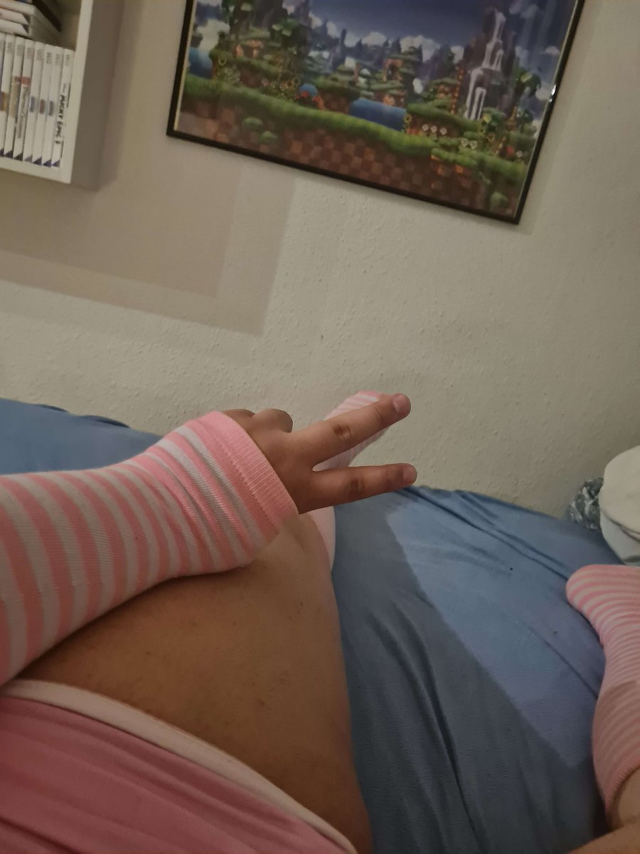 FatChubAss's tweet photo. hehe <3 https://t.co/jBrVdvSE91