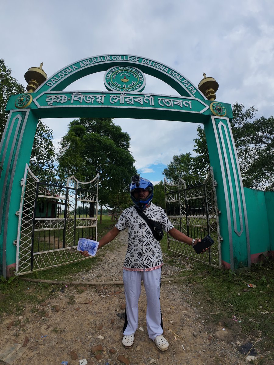 moyjuddin_vlogs's tweet photo. Today Dalgoma Anchalik College Freshers 2026

Location- Dalgoma, Matia, Goalpara, Assam, India.

Singer- @dipanwita_deka_official 

#freshers2026 #dalgomaanchalikcollege #dipanwitadeka #vira #instagrampost https://t.co/04V0R4k7iO