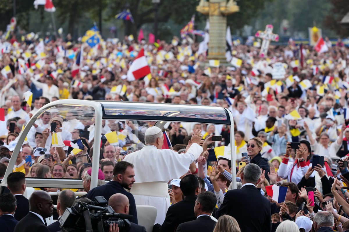 GeoffBrown82's tweet photo. Why do I admire Pope Leo so much even though I'm not Catholic, nor a Christian? Easy. He represents compassion, kindness, understanding, and empathy. That, to me, is strength. In a world that has placed cruelty and assholery on a pedestal, Pope Leo represents love and strength. https://t.co/2ngFZkVGvW