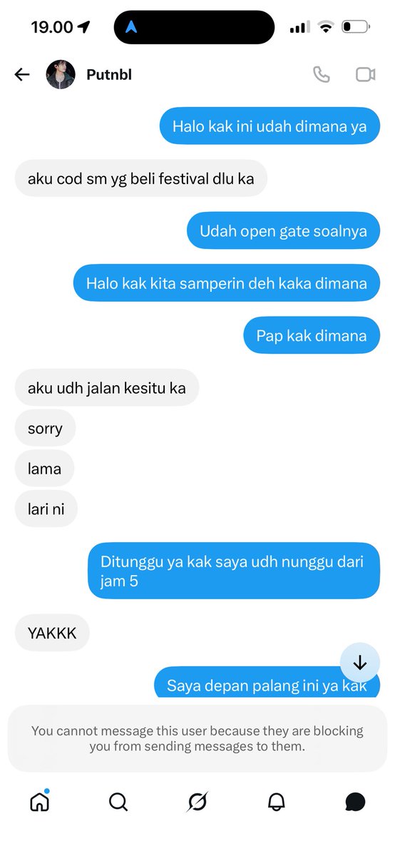 Loli190075's tweet photo. @d3vjlish Iya sama nih kak sesama korban aku di blok main aku gatau deh dia pake muka siapa semoga dia ga tenang deh dunia akhirat https://t.co/ARJdnpVv5H