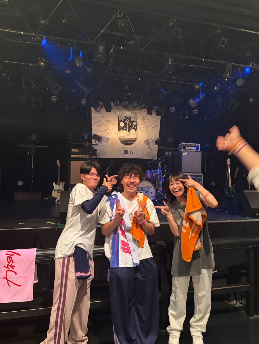 nagachan970925's tweet photo. TETORAのおかげで出会えた大切な友達😭

半年前まで単番で楽しんでた日常が、今は
みんなのおかげで彩られた日常に進化してる🌸

みんなの優しさで心はたぷたぷ満タン🥳

炭酸のような1日がずっと残りますように🫧

みんなに出会えてよかったよ🤝

最高の誕生日をありがとう🙇‍♂️

#TETORA #ESAKAMUSE https://t.co/Ayb6pVkPQ0