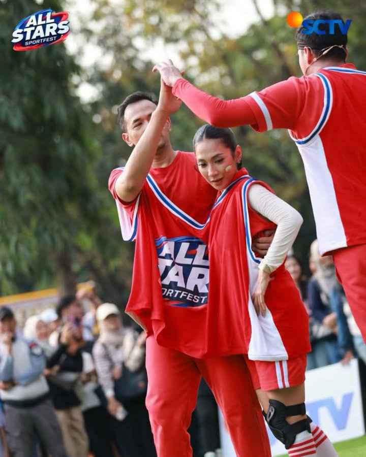 arekanyas's tweet photo. Kata gue acara beginian seminggu sekali aja ga sih? SERU BANGET BUSET 🤣
#wcyl #sportfest https://t.co/AlDb6z0FLT