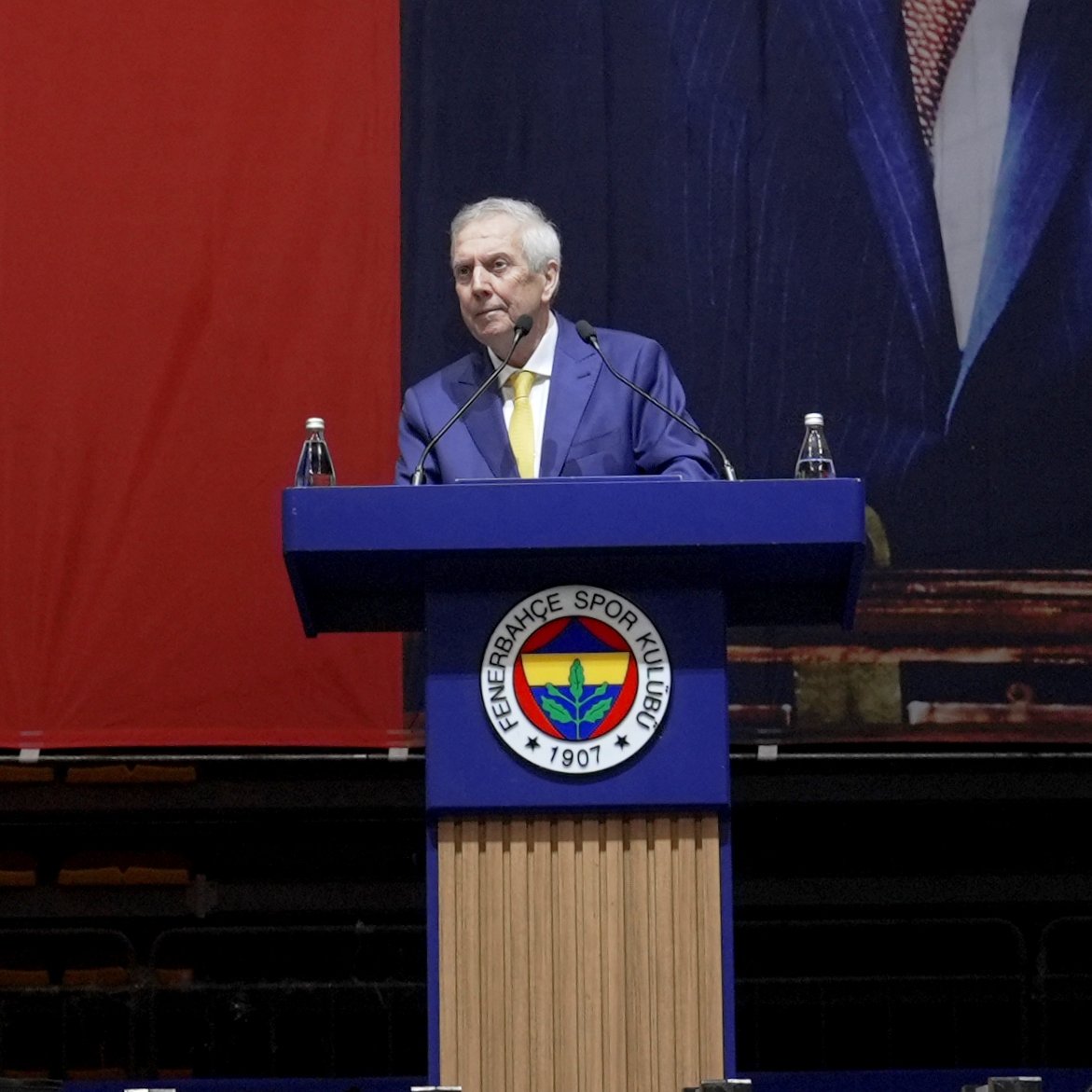 demarkesports's tweet photo. Aziz Yıldırım: "Fenerbahçe Adası yapacağız. Stadyumu halledelim sonra bu projeye geçeceğiz." https://t.co/Qk3WilbWPU