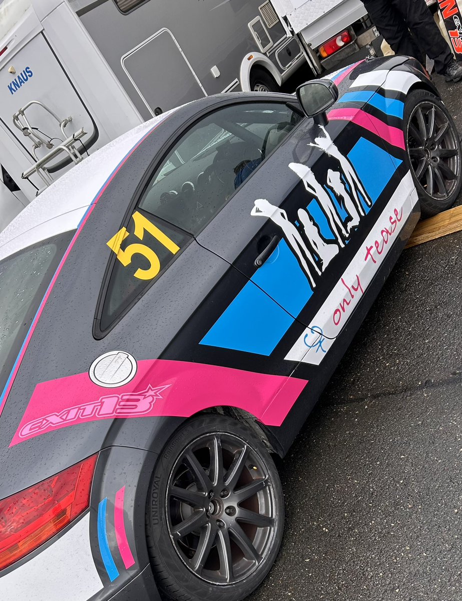 MartinP_Photos's tweet photo. Didnt expect to see #Onlytease car today ! https://t.co/ZEc8D6G4Dv
