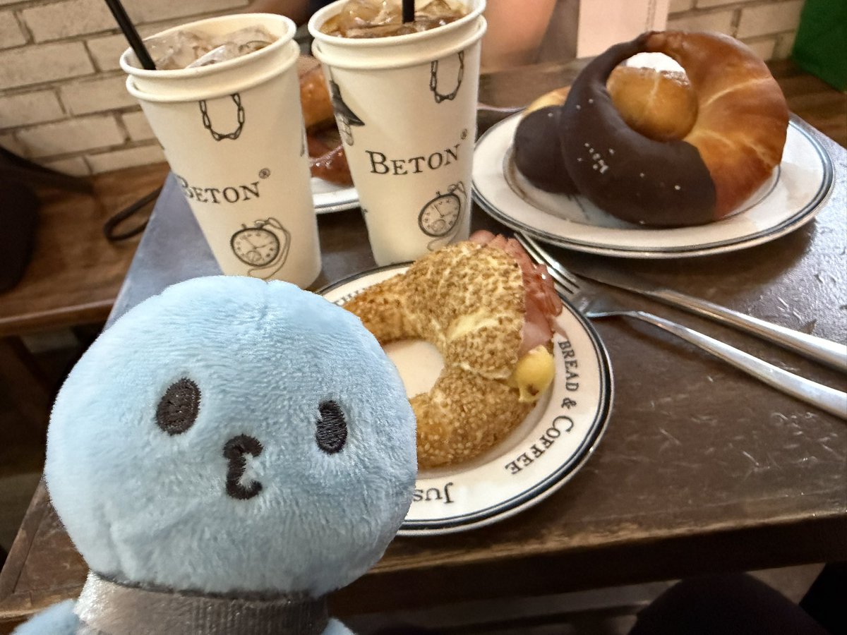 Harachan_JAM's tweet photo. ソウルコン(のはずだった)渡韓🇰🇷
韓国旅行に切り替えてめいっぱい楽しんだけど、1泊2日はやはり足らなかった😫
次のソウルコンはちゃんと開催されますように🥲 https://t.co/TYOnfQC1An