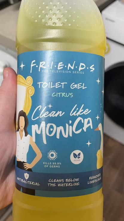 ChandlerBing_12's tweet photo. Not just clean, Monica clean https://t.co/i4oqxzrkVR