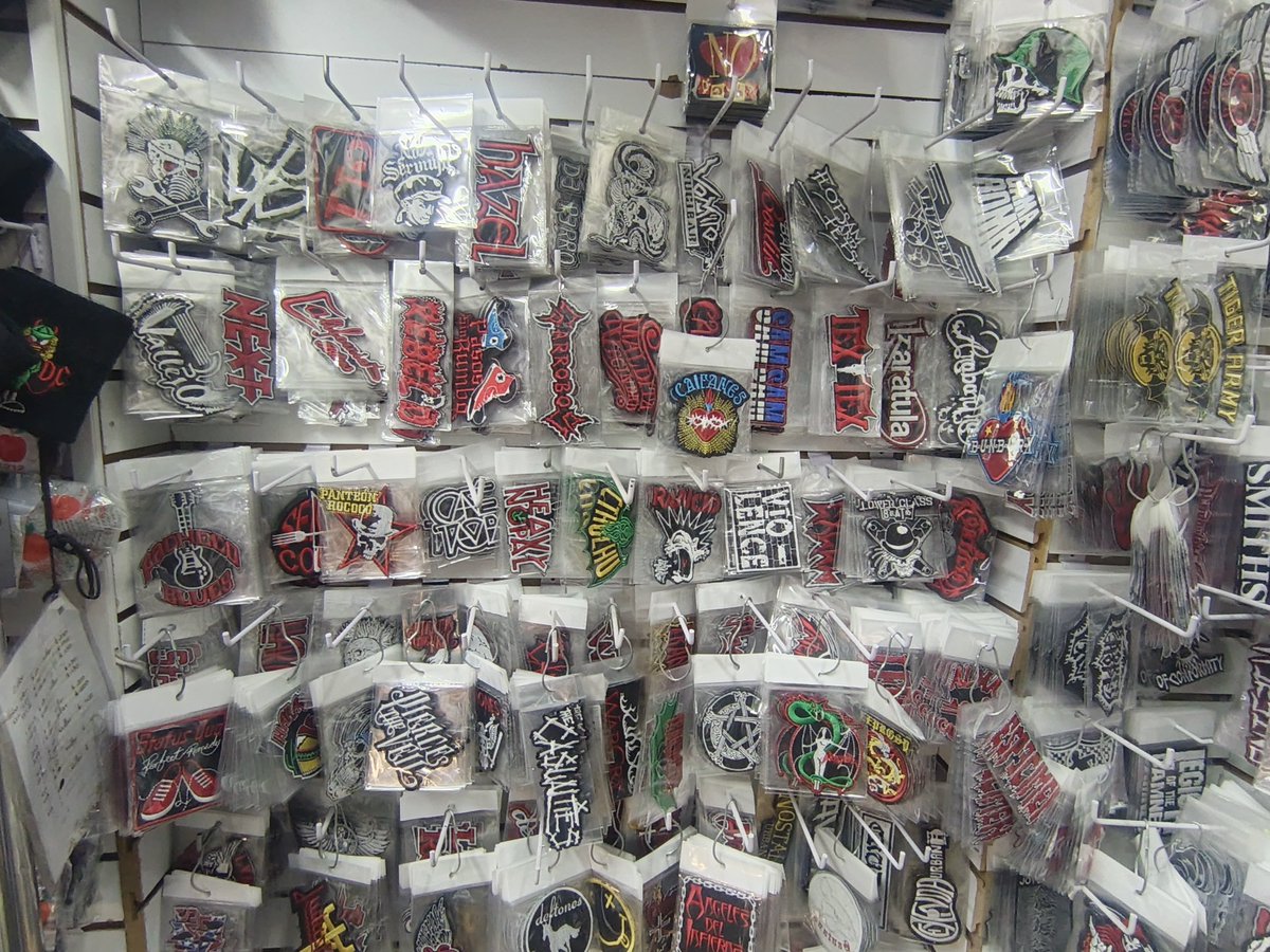 moshbst's tweet photo. ¡Echa un vistazo al vídeo de moshop rock!!! #TikTok https://t.co/TJIHbfpICP https://t.co/RDUfxWfcll