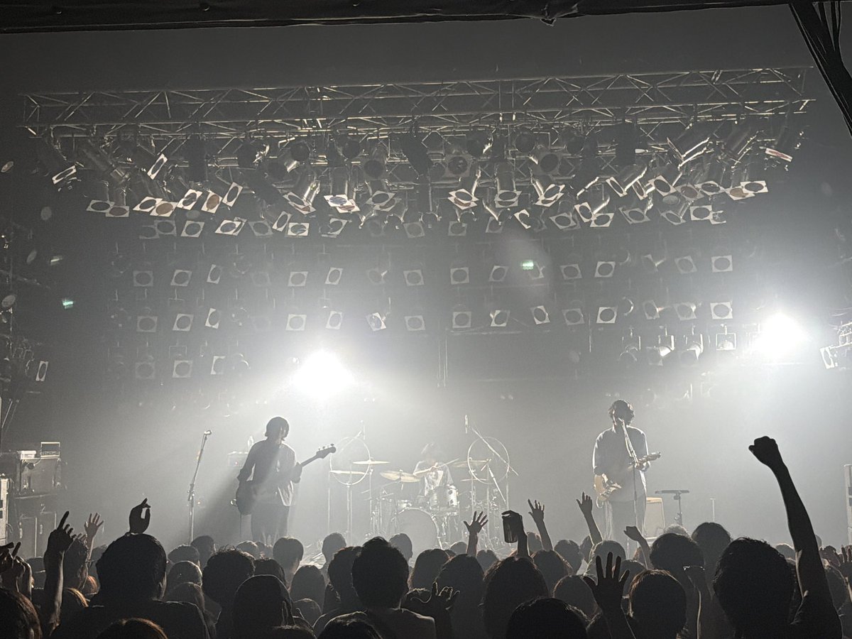 _plentyofficial's tweet photo. 「plenty re:birthツアー2026
 "いま終わりの先へ”」  
9月27日(日) 
名古屋 Electric Lady Land公演

終演しました！

本日も雨の中☔️
ご来場ありがとうございました！

▶︎next live
10月16日(金)
石川 金沢AZ

［🎫info.］
https://t.co/WD04NTYHhG https://t.co/eaCtBkWkob