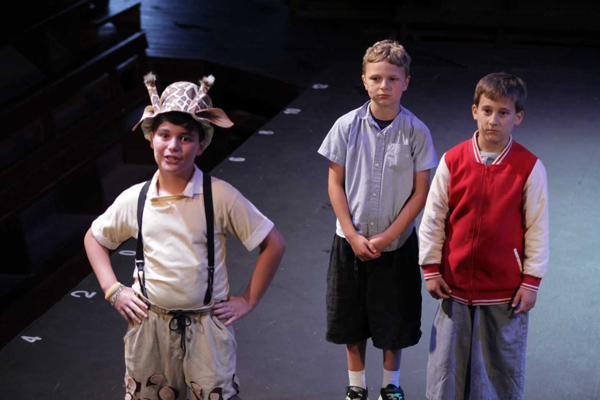 FrenchWoods's tweet photo. Summer Rewind 🔄 

Here'S Some shots from this summers production of Madagascar 🦁 https://t.co/A2MvbHpvFU