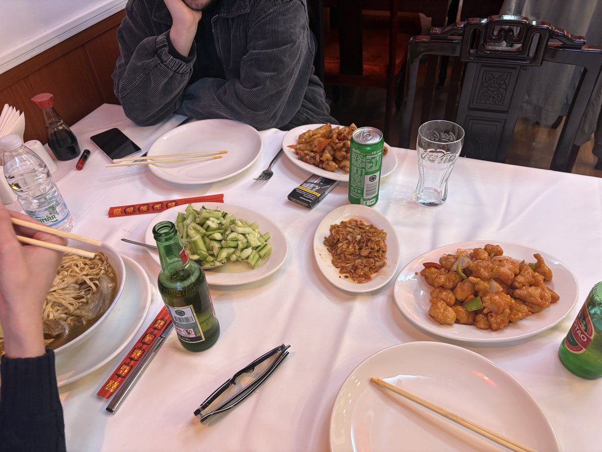 msrainmaker's tweet photo. having a collective crisis at the Chinese restaurant rn and the sad mandarin song in the background isn’t helping https://t.co/OJFGZbke68