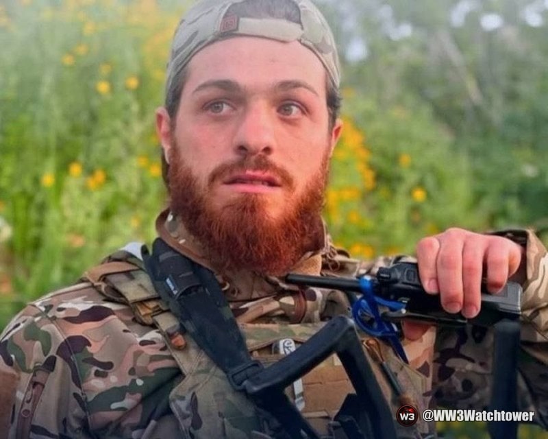WW3Watchtower's tweet photo. In Jableh, northwest Syria, Alawite student Batoul Alloush was kidnapped by Haitham Ahmad Abbas, a former Nusra commander and local security official, and her parents have been fighting to secure her release. #Jableh https://t.co/r9aRf5LUa7