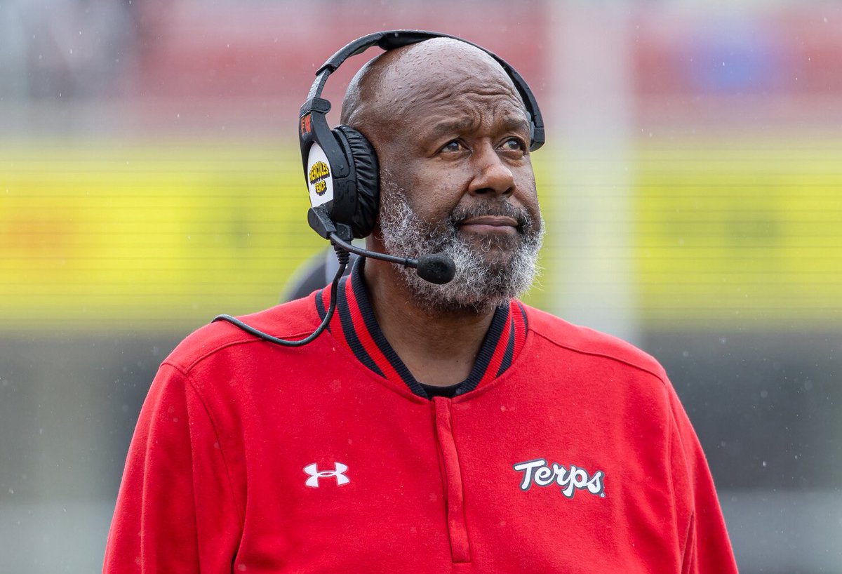 RealRobReinhart's tweet photo. #BREAKING: Maryland has fire head football coach Mike Locksley, per sources.

I’m told Locksley was informed of the decision early this morning via text message. The Terrapins will buy out his contract at $9.2 million. https://t.co/W0xCgvbFXr